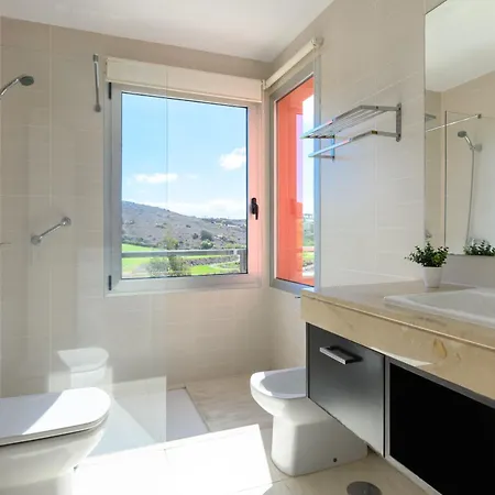 Villa In Salobre With Private Pool & Stunning View