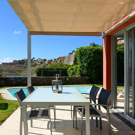 Villa In Salobre With Private Pool & Stunning View